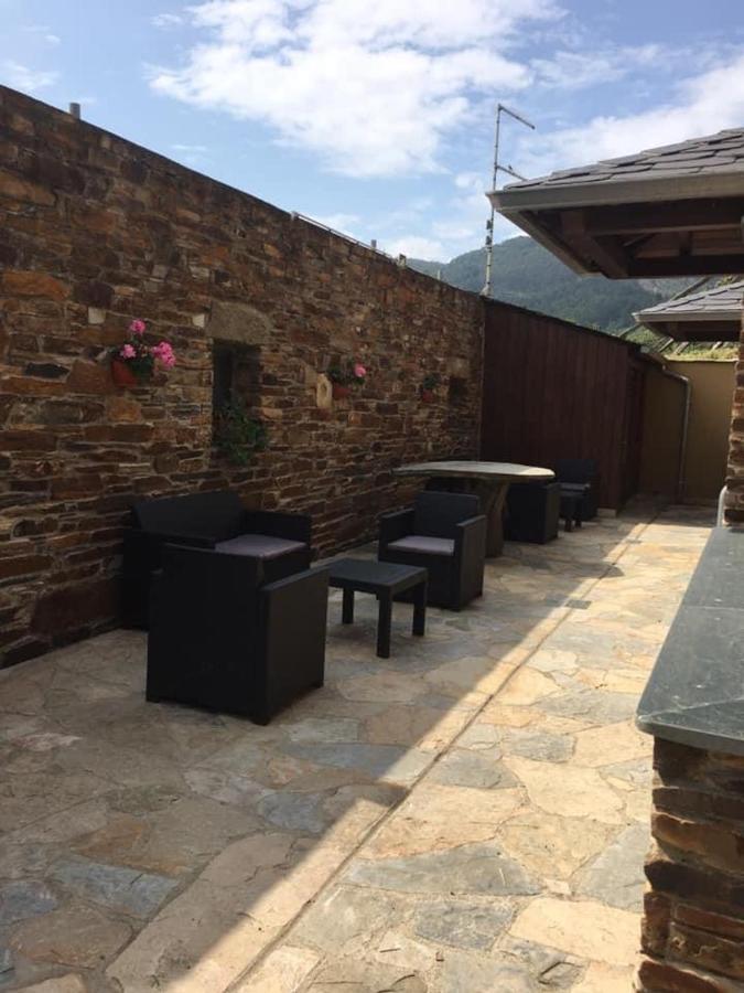 Apartamentos Carola San Tirso de Abres Esterno foto