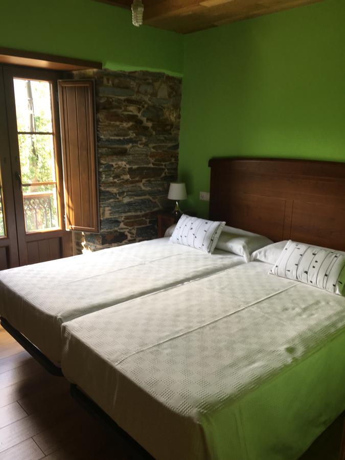 Apartamentos Carola San Tirso de Abres Esterno foto