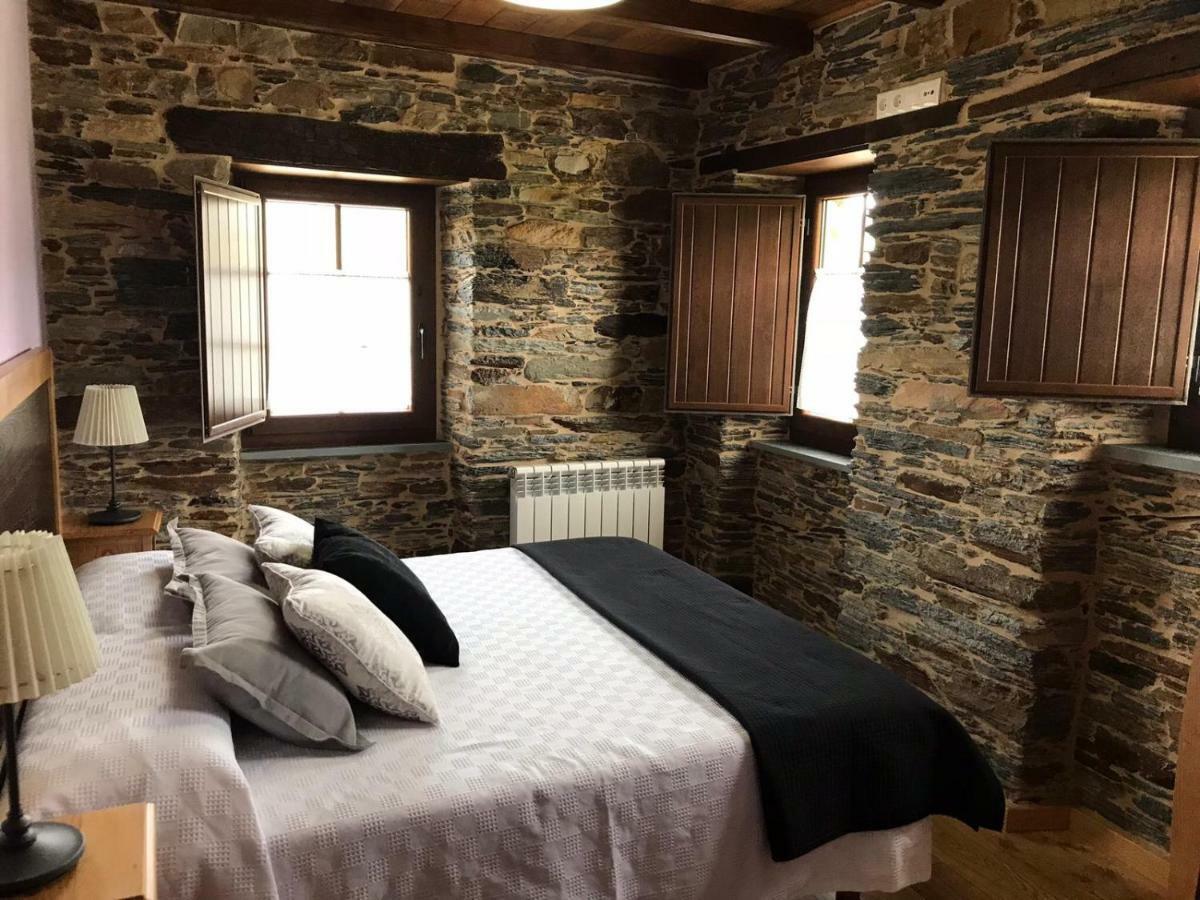 Apartamentos Carola San Tirso de Abres Esterno foto